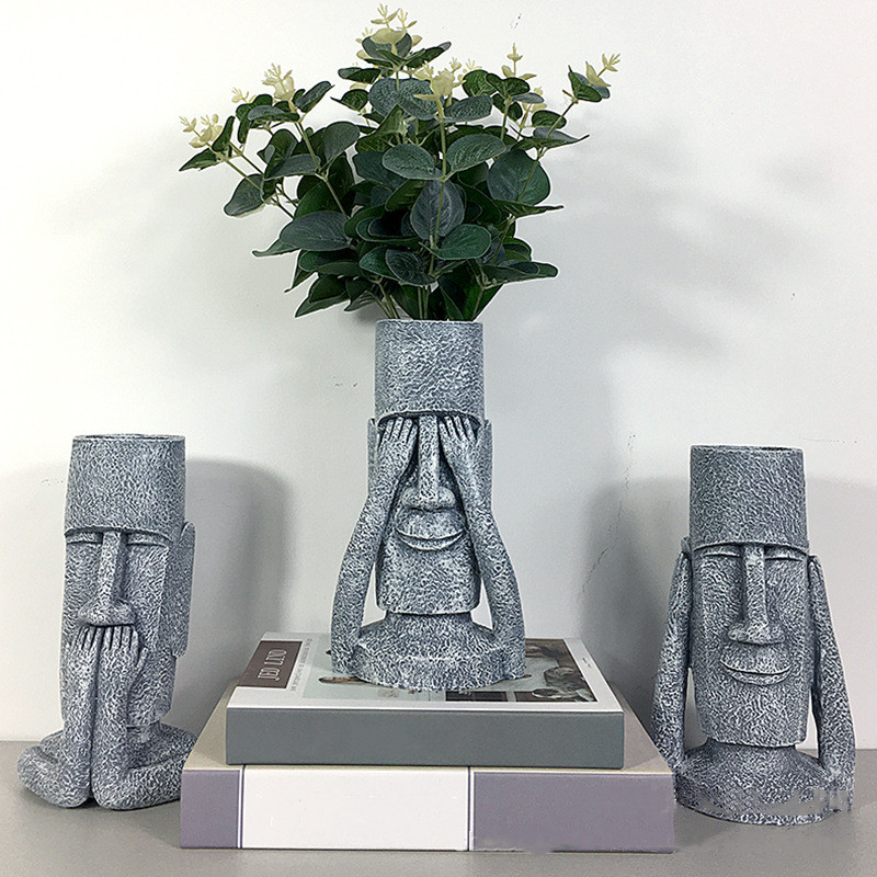 Resin Vase Human Abstract East - огляд і ціна Home Decor Express